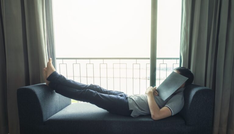 6 Ways to Spot the Difference Between Rest and Avoidance